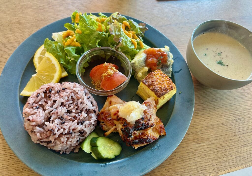 ゼルコバ食堂　＊堺の超人気カフェ（移転後初訪問）