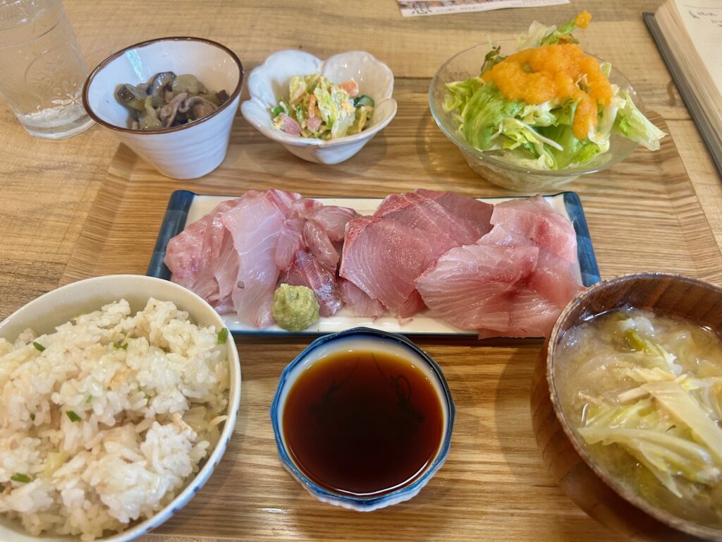 利久　東口本店