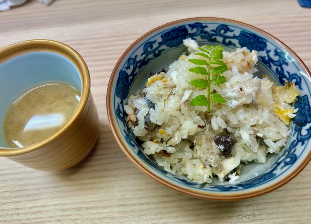 さんま半立ち食堂　＊福島の人気料理店