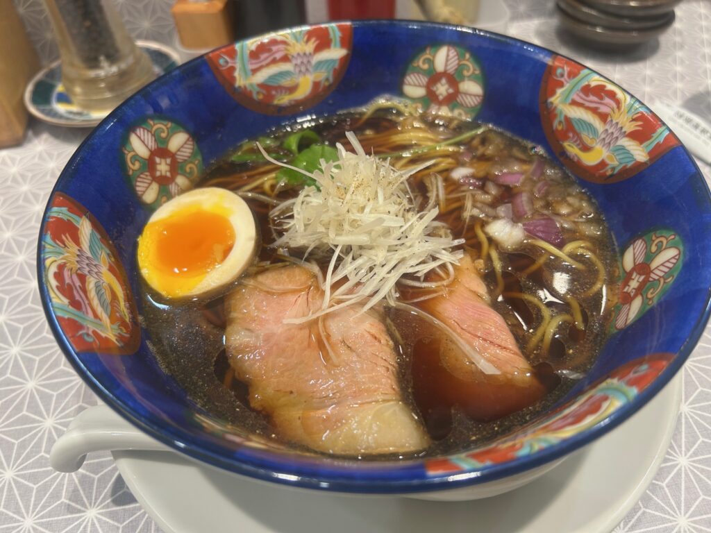 中華そば 埜邑 （ノムラ）＊弁天町の人気中華そば店