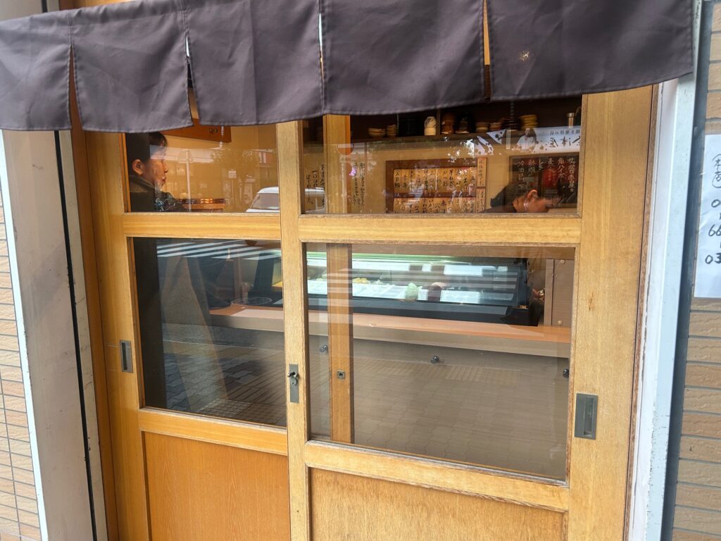 お寿司　みやい　＊天下茶屋に石原さとみ現る