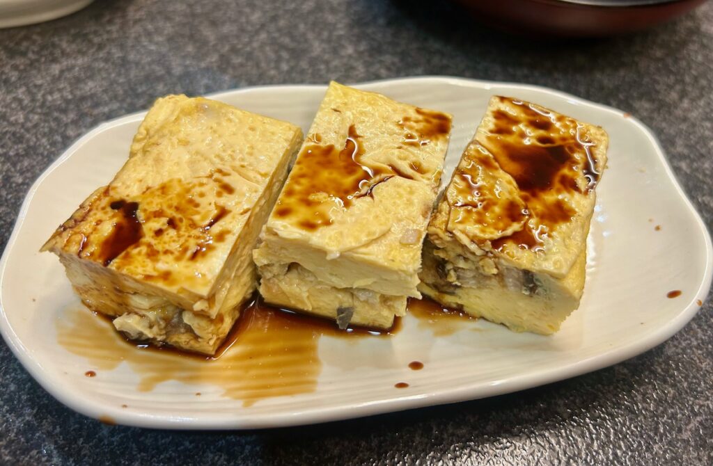 川上商店　＊木津市場内の鰻専門店